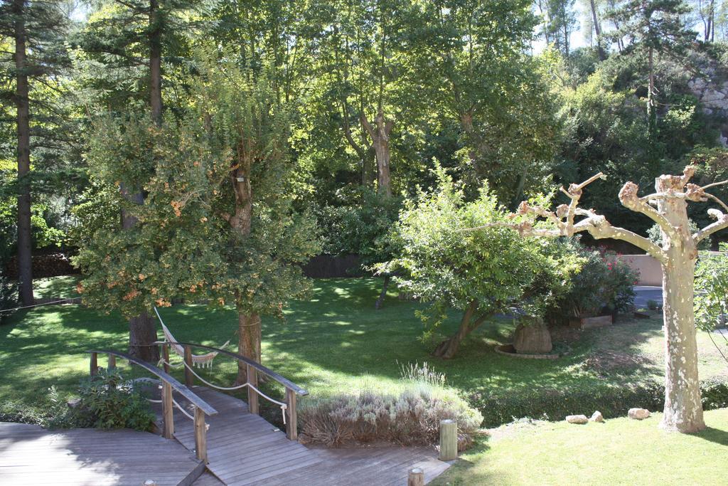 B&B Le Manoir De Gemenos Luaran gambar