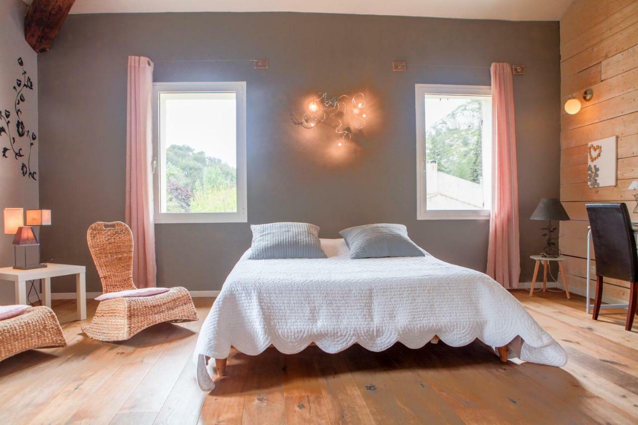 B&B Le Manoir De Gemenos Luaran gambar